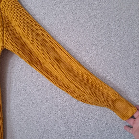 For The Republic Boatneck Chunky Yellow Sweater Large Button Boxy Size Medium - Picture 7 of 8